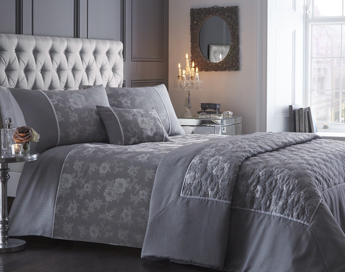 Warwick Duvet Set (Available in 2 Colours)