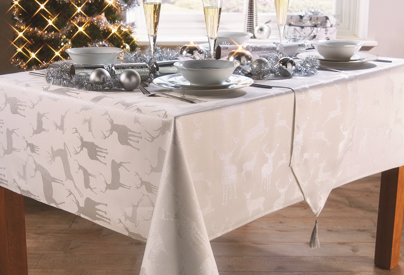 Stag Festive Tableware Range (Available in 3 Colours & Different Size Options - NEW SIZE OPTIONS!)